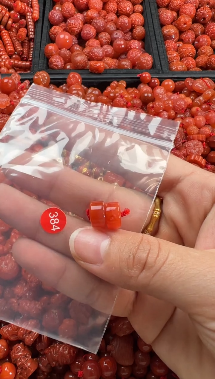 【闪购商品】南红玛瑙颈饰未镶嵌1
