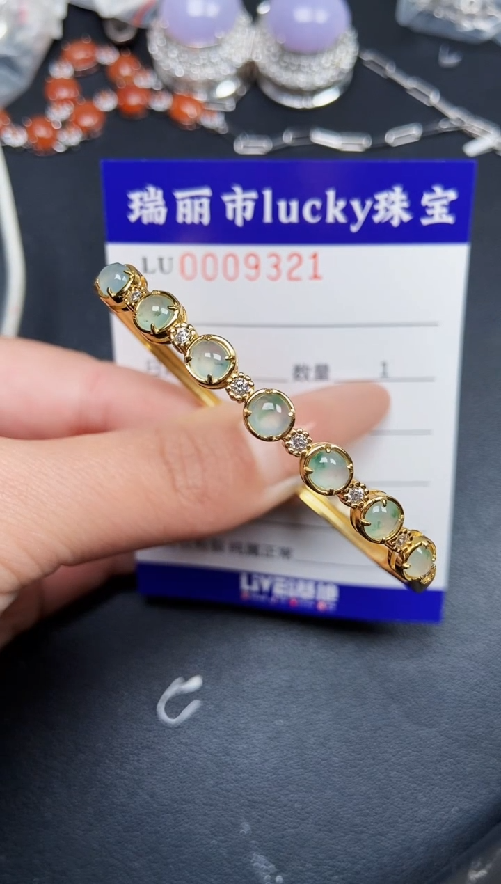 【闪购商品】翡翠颈饰银S925镶嵌9321