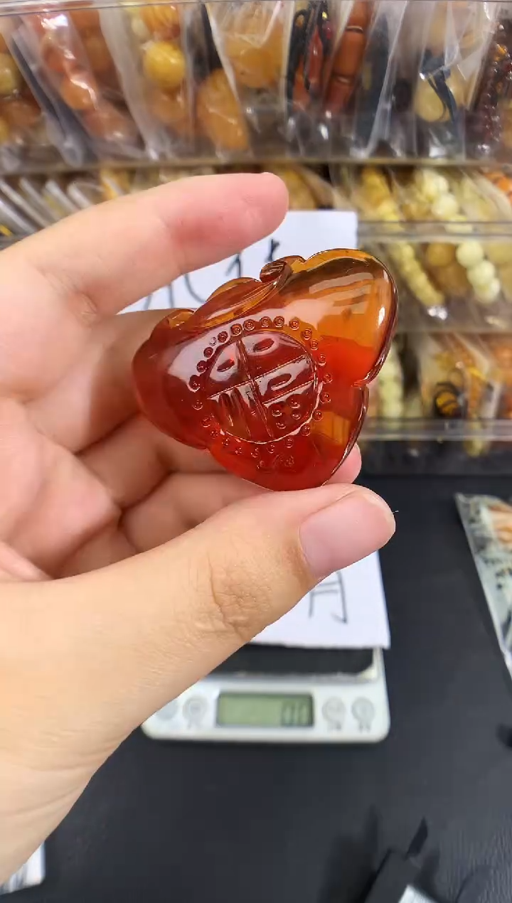 蜜蜡未镶嵌珠宝奇石1