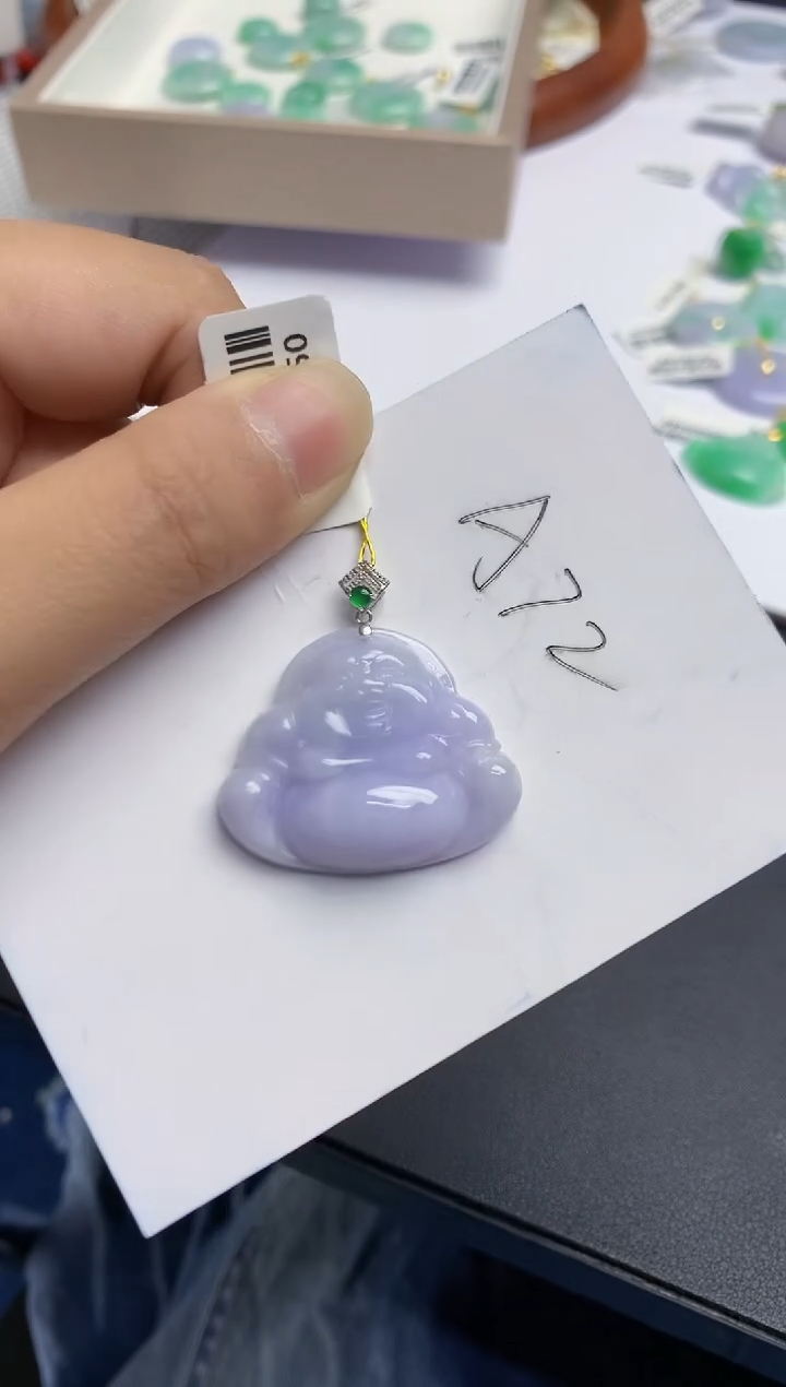 翡翠18K金镶嵌颈饰11111111111