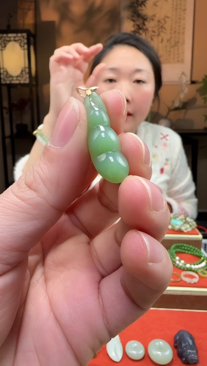 【闪购商品】和田玉颈饰未镶嵌碧玉