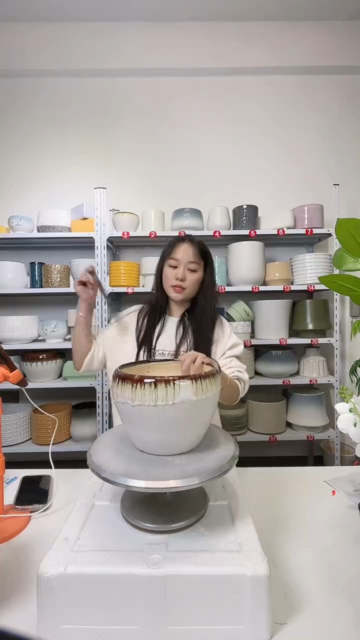 【闪购商品】陶瓷白苹果盆中号20*16