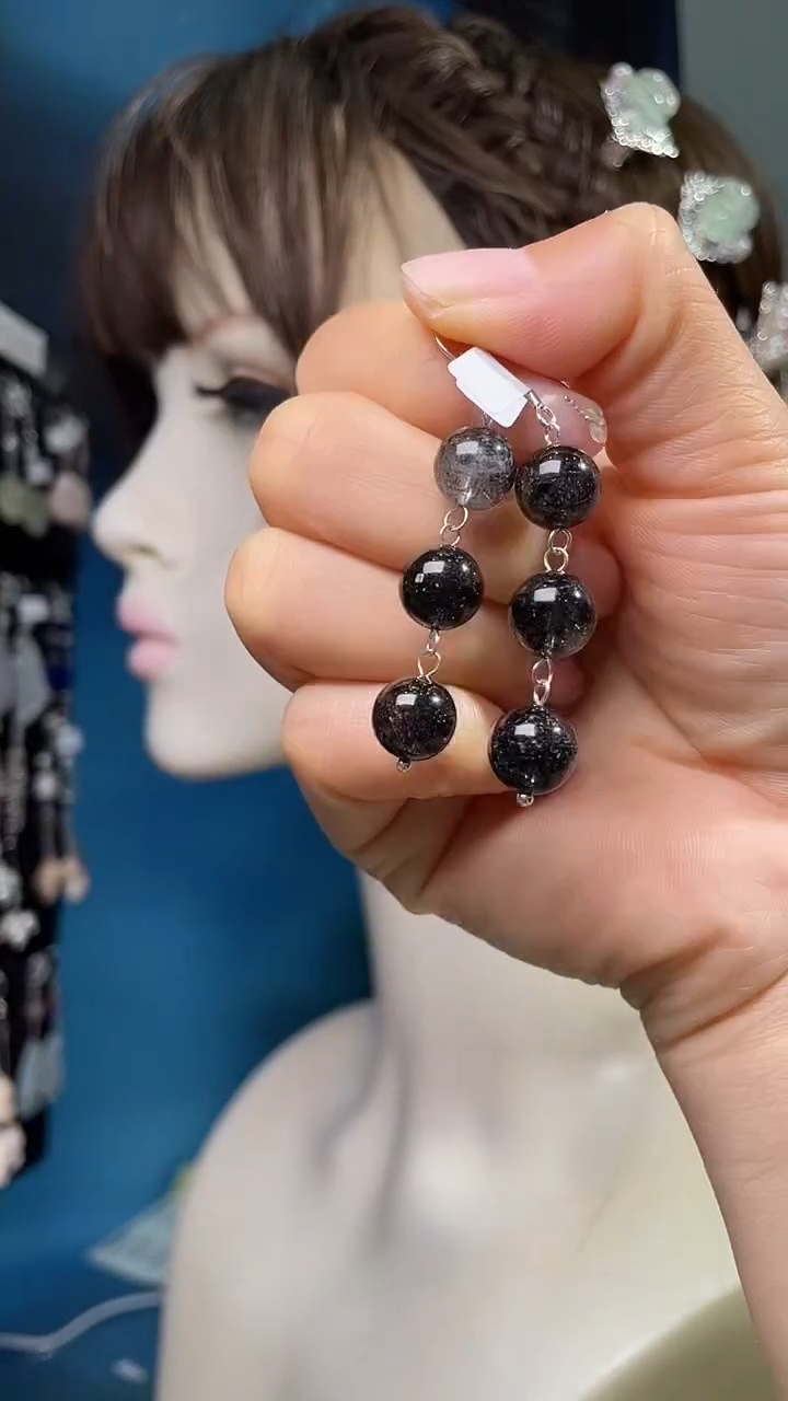 未镶嵌耳饰发晶维***? 维他命