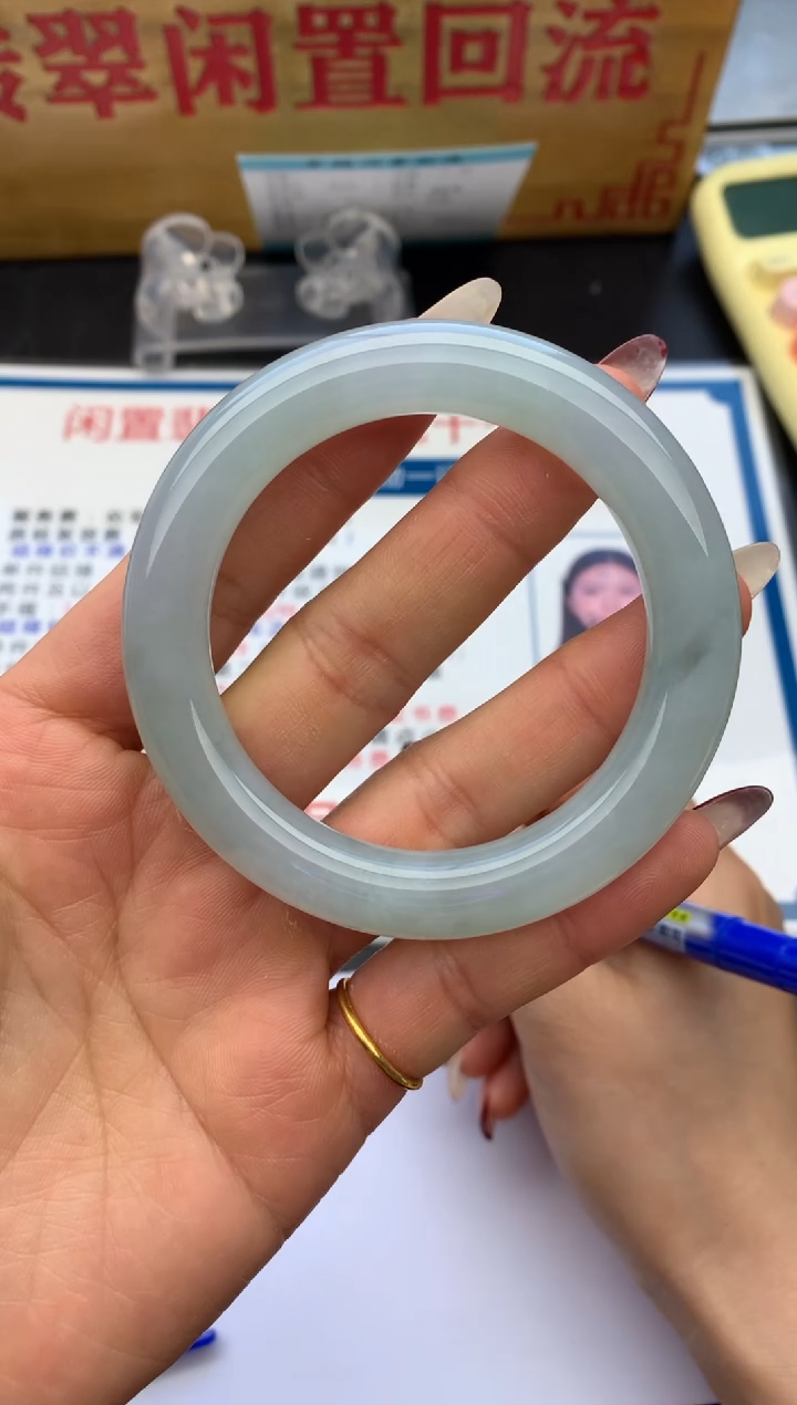 【闪购商品】翡翠手镯未镶嵌胖圆（防拍价）