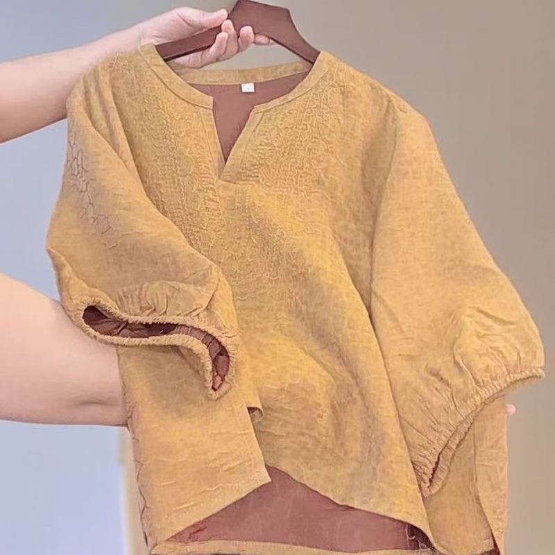 8027-雅芳-刺绣减龄穿搭衬衫宽松纯色厚款气质V领显瘦