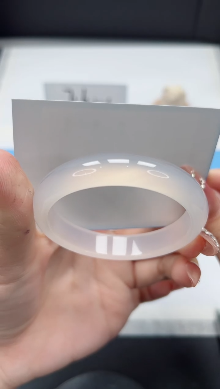 【闪购商品】石英质玉手镯未镶嵌323/荔枝54.8