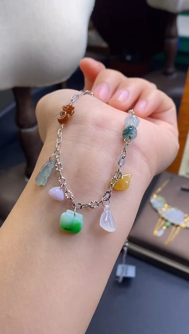 颈饰银S925镶嵌翡翠19471