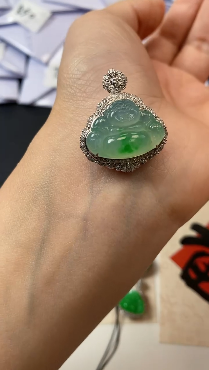 【闪购商品】翡翠吊坠(不含链)18K金镶嵌翡翠吊坠