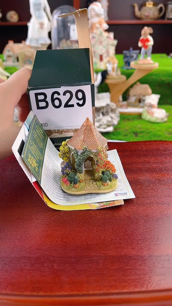 【闪购商品】紫砂茶宠中古小房子629