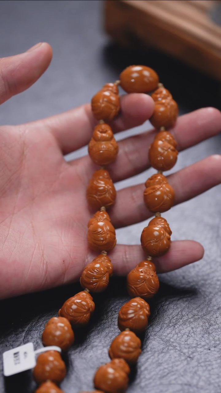 【闪购商品】橄榄核吊坠更厉害