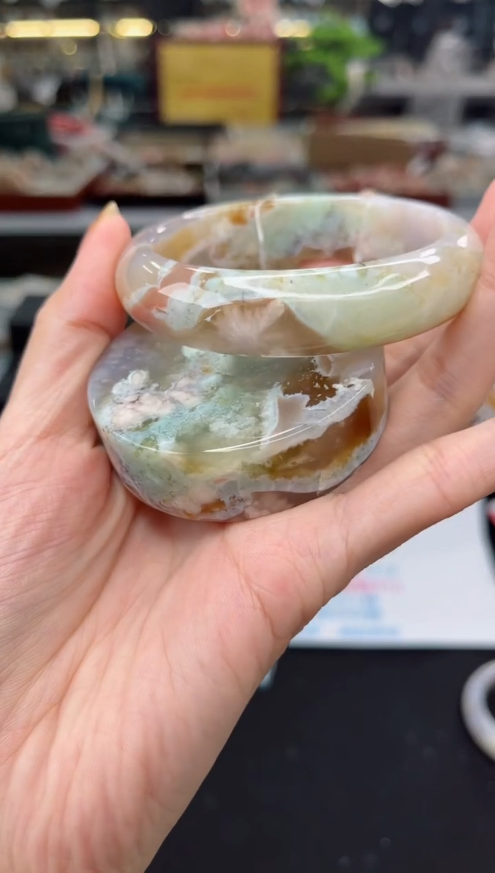 【闪购商品】石英质玉手镯未镶嵌60圈口（赠品镯心）S9342