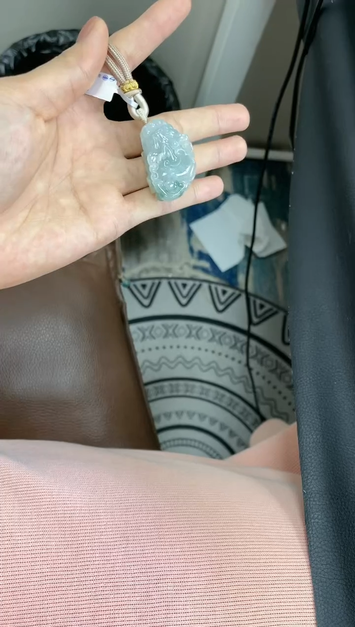 【闪购商品】翡翠挂件未镶嵌貔貅一个
