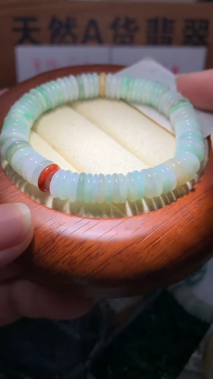 【闪购商品】翡翠颈饰未镶嵌保真天然A货翡翠