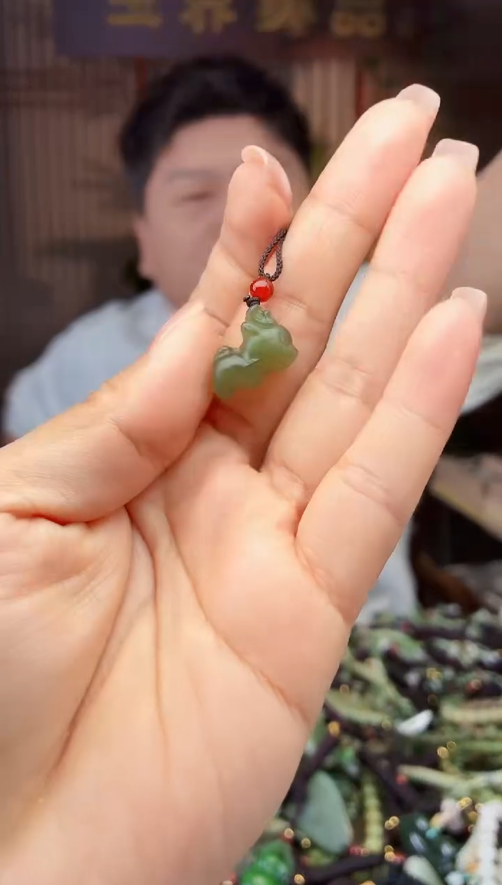 颈饰未镶嵌和田玉多样性发货拍一发一