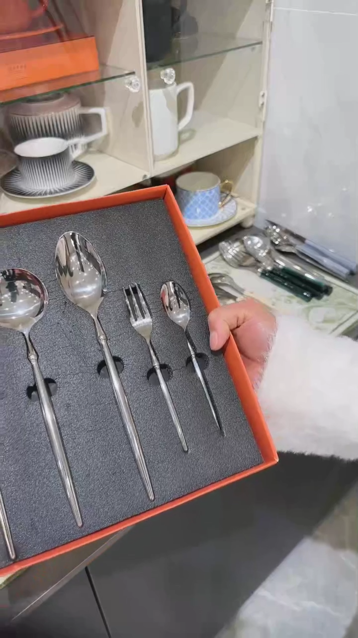 【闪购商品】瓷不锈钢刀叉勺6件套