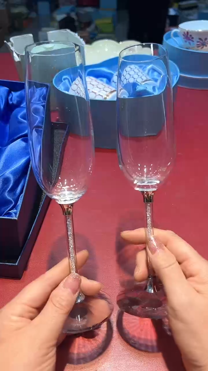 【闪购商品】瓷片锅碗瓢盆一件不剩
