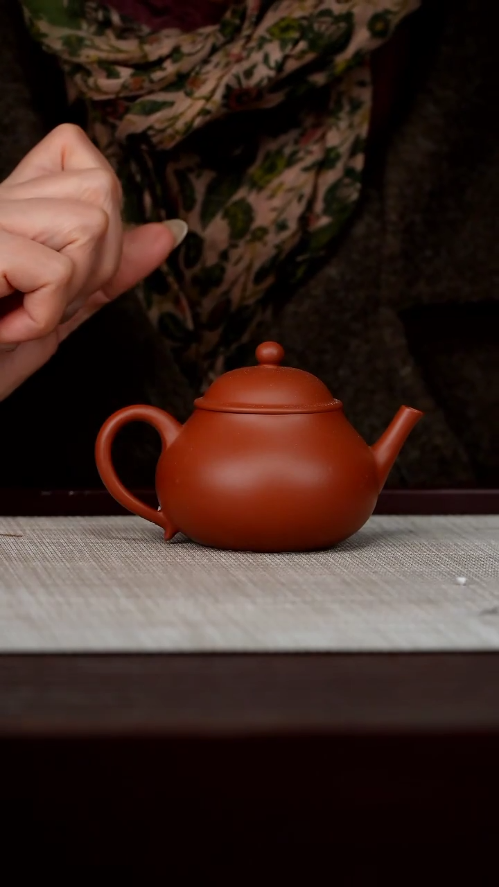 【闪购商品】宜兴原矿紫砂壶茶壶110C