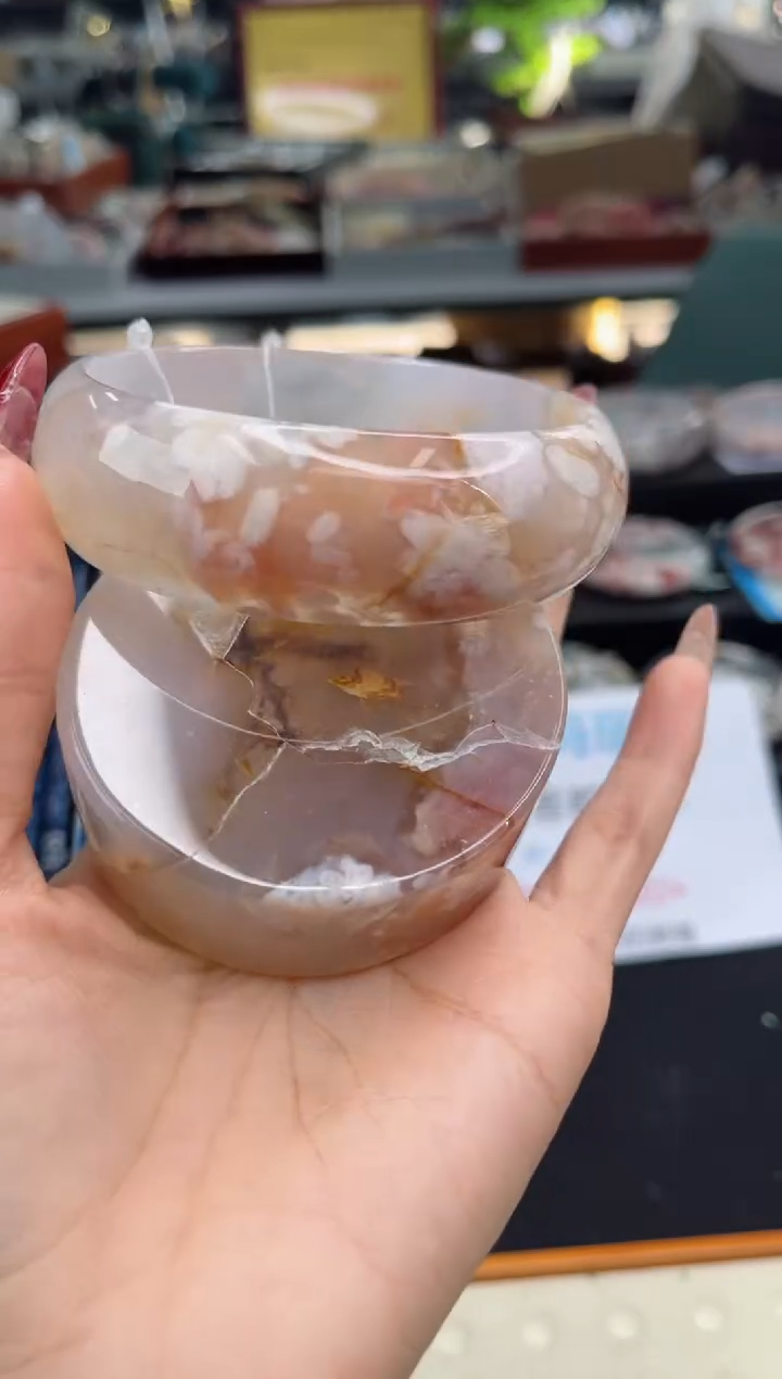 【闪购商品】石英质玉手镯未镶嵌69圈口（赠品镯心）6176030