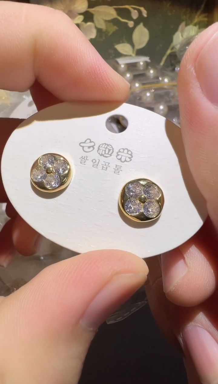 纯铜925银合成立方氧化锆F259