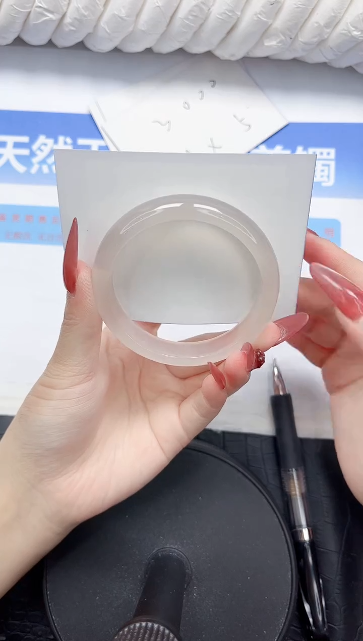 石英质玉手镯未镶嵌81-58