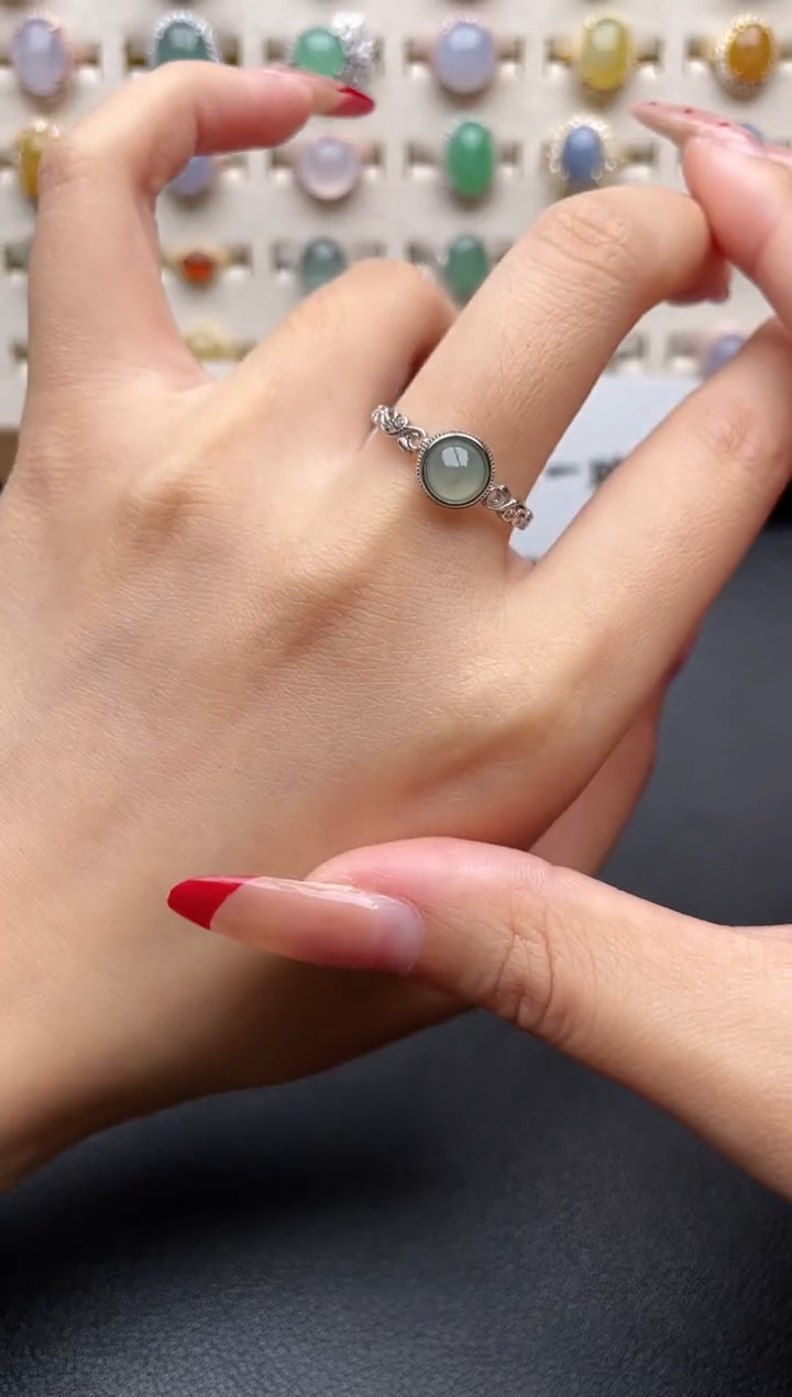 【闪购商品】翡翠戒指银S925镶嵌一物一证一礼盒