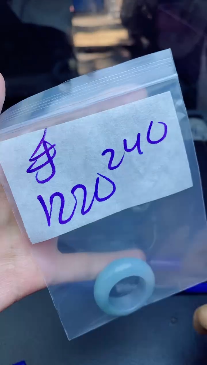 未镶嵌定制翡翠峻**写拍一发一