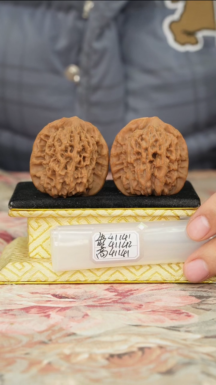 【闪购商品】文玩核桃把件非嫁接马老四