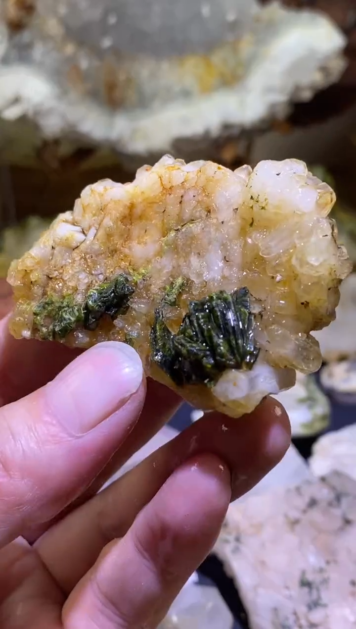 未镶嵌珠宝半成品水晶80号四川美姑超七花园水晶