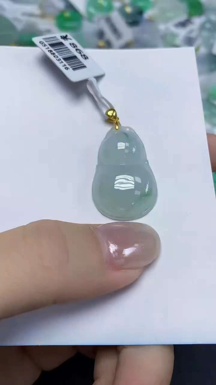 翡翠未镶嵌颈饰天然缅甸翡翠A货