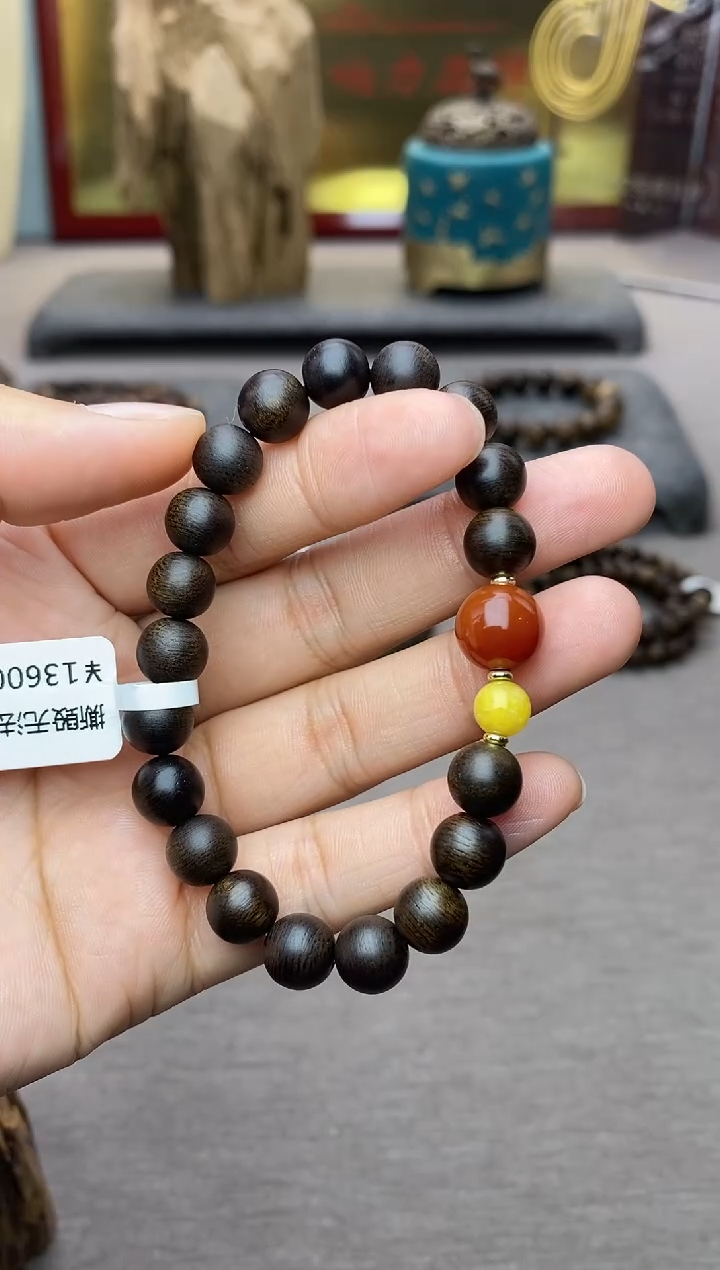 【闪购商品】沉香手串越南顺化玉化紫棋楠08 沉水单圈+配饰