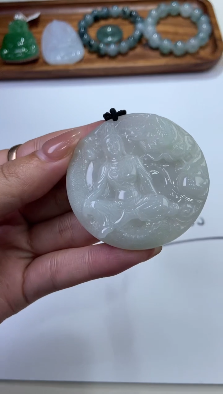 翡翠未镶嵌颈饰2203383