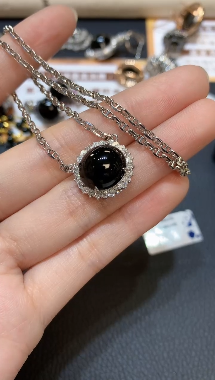 套链18K金镶嵌翡翠S53