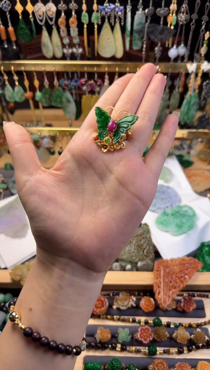 未镶嵌定制翡翠k****萌翡翠