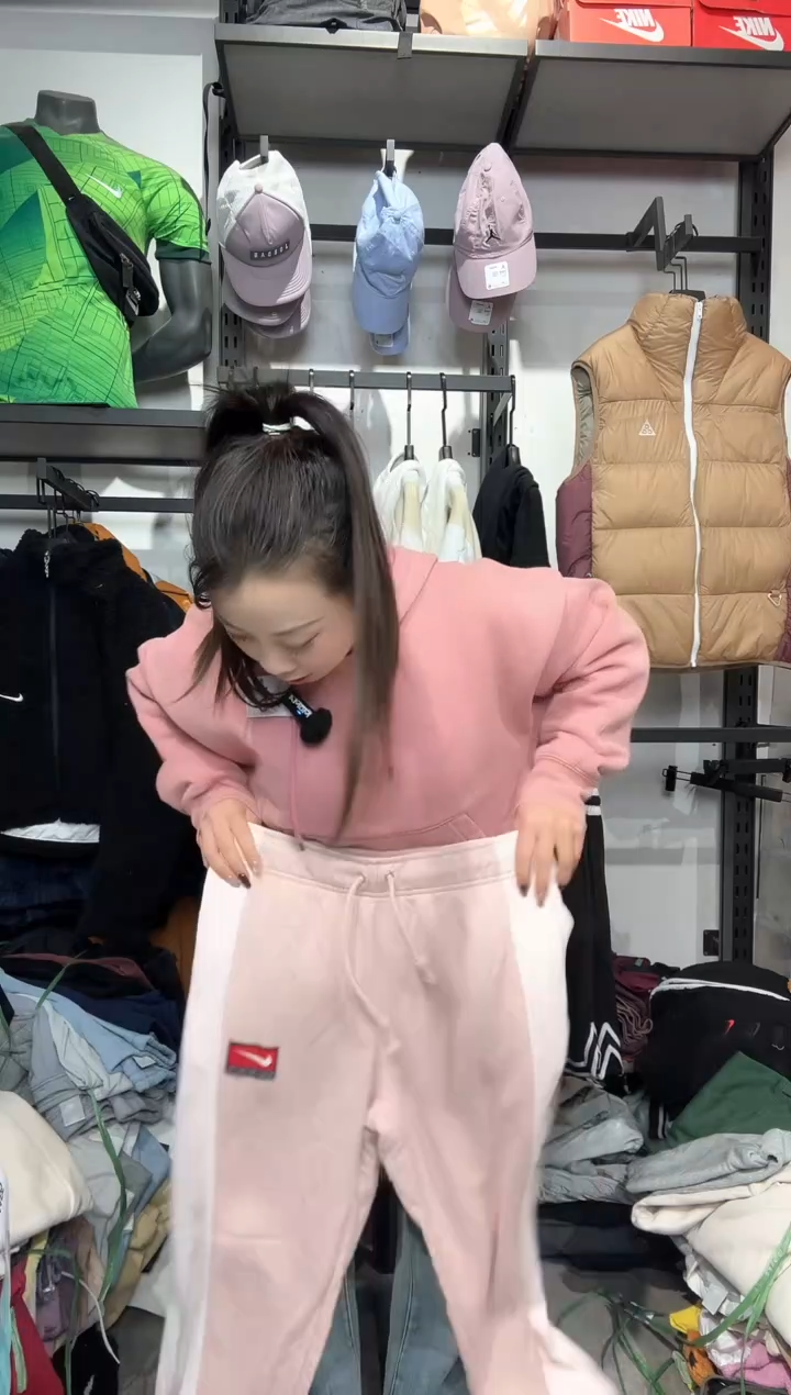 1150编码 瑕疵款直播间过款为准 尺码    身高  