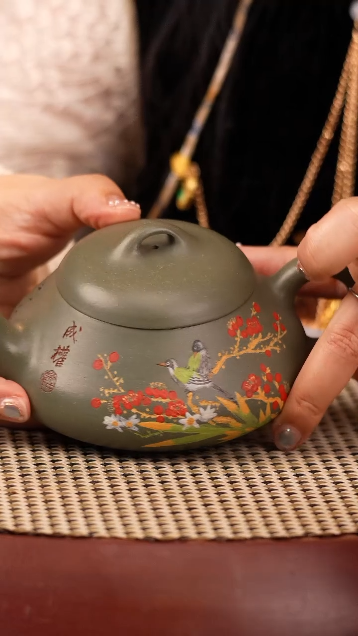 【闪购商品】紫砂茶壶PCF三足矮石瓢 