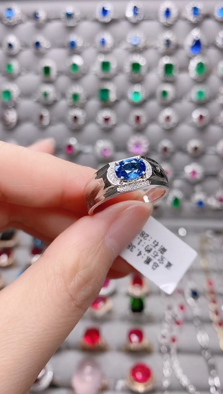 【闪购商品】蓝宝石18K金戒指18K金镶嵌.