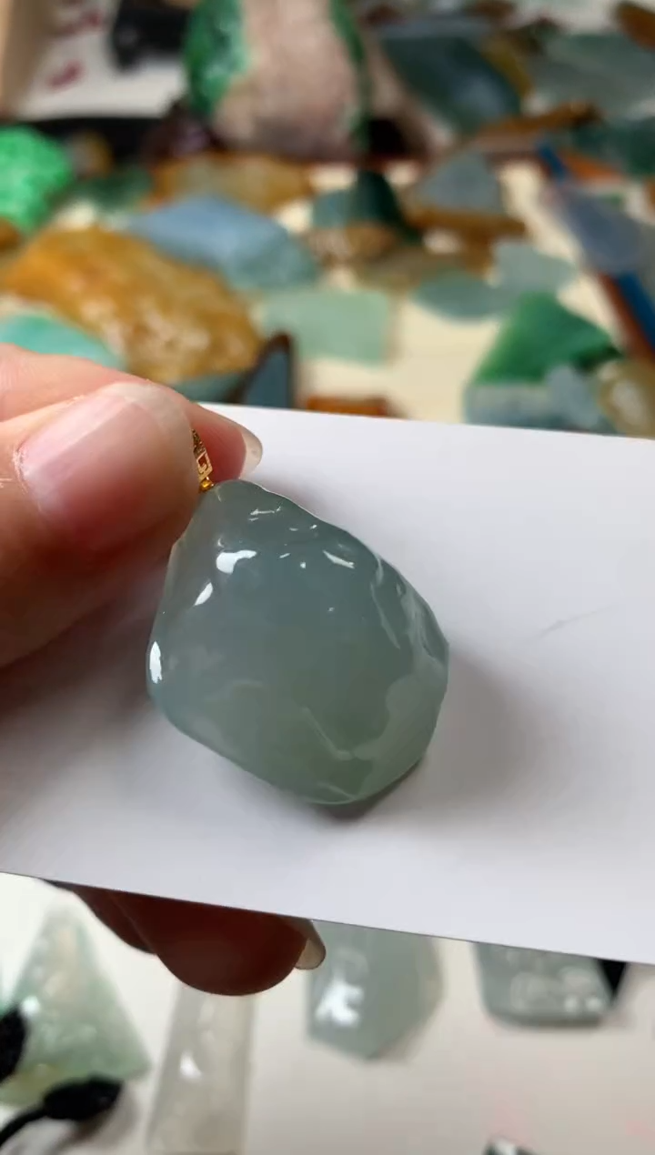 【闪购商品】翡翠颈饰18K金镶嵌吊坠