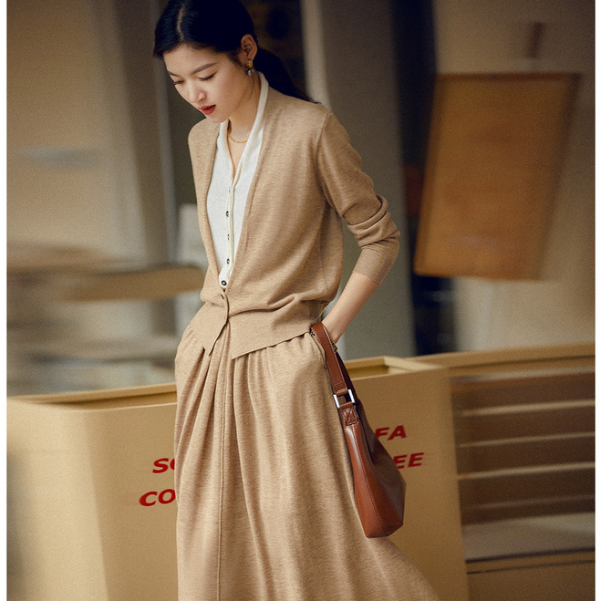 笑涵阁 不缩水不起球假两件拼接毛衣开衫半裙针织套装TZN564511AG