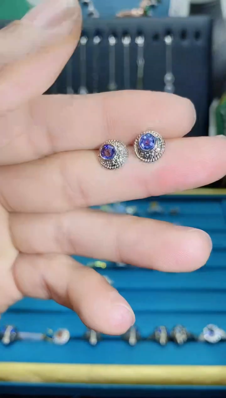 【闪购商品】坦桑石耳饰银S925镶嵌1121