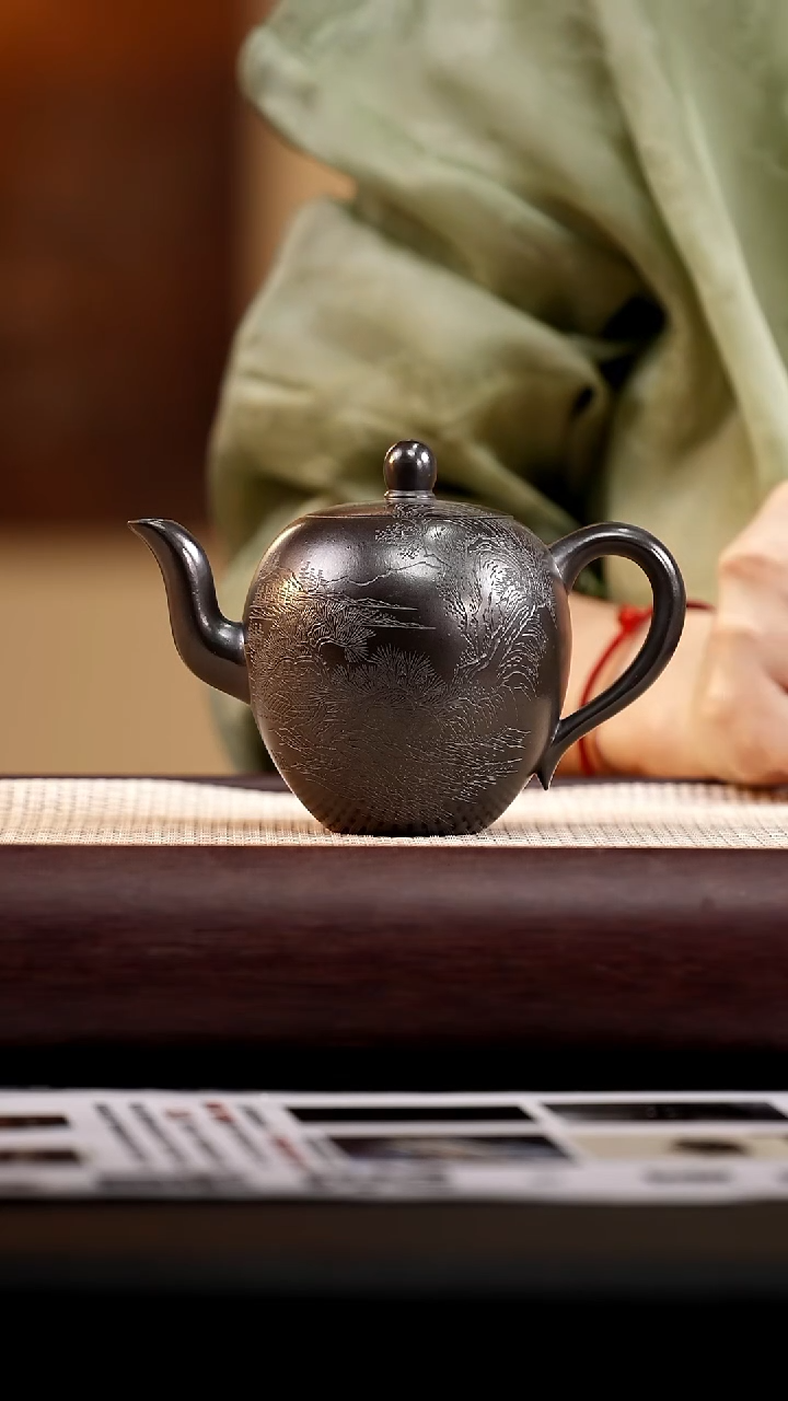 茶壶紫砂高黑料美人肩260cc