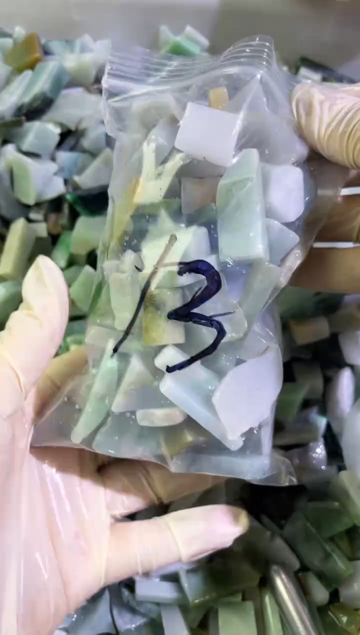 【闪购商品】翡翠颈饰未镶嵌天然翡翠中号500克13