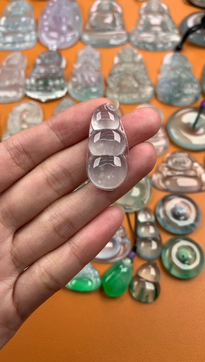 【闪购商品】翡翠颈饰未镶嵌32.5-15.9-5.4