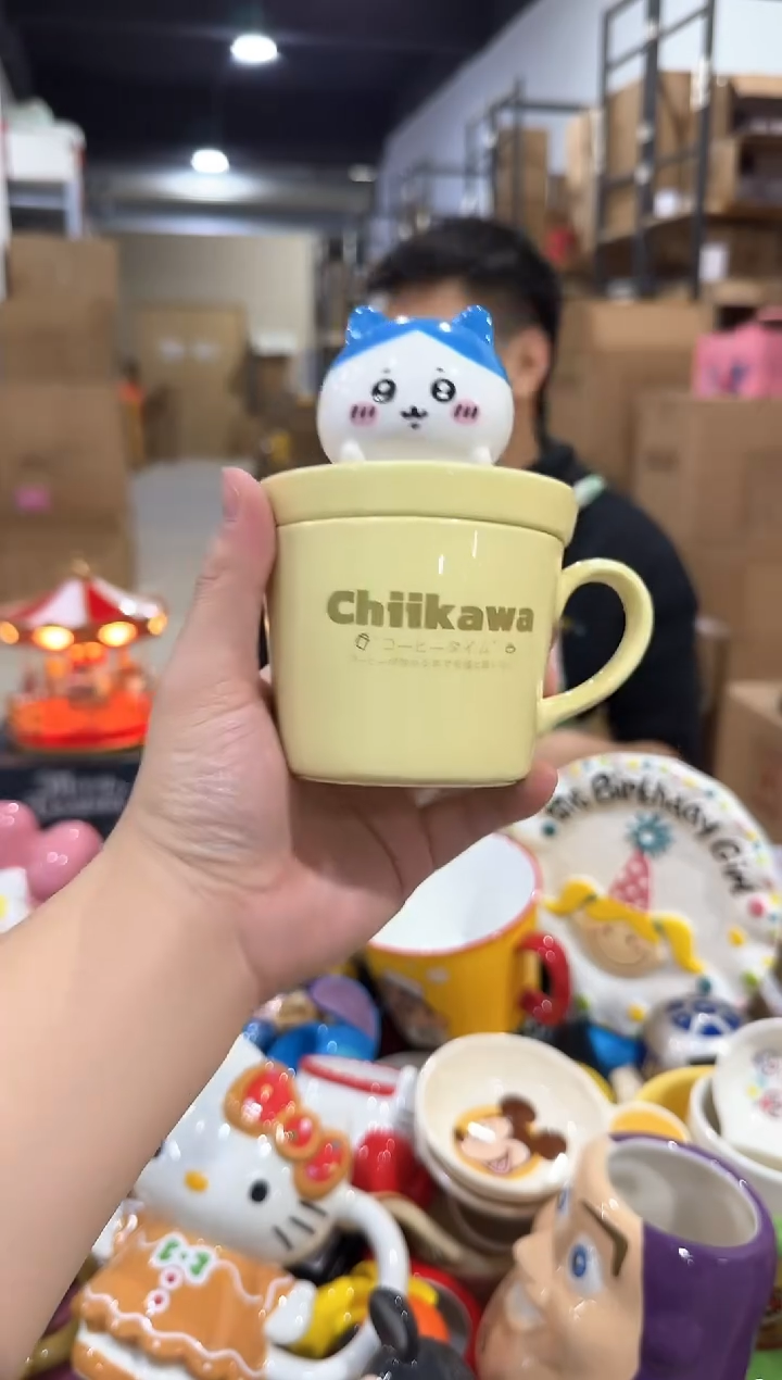 瓷片原盒小八带盖杯