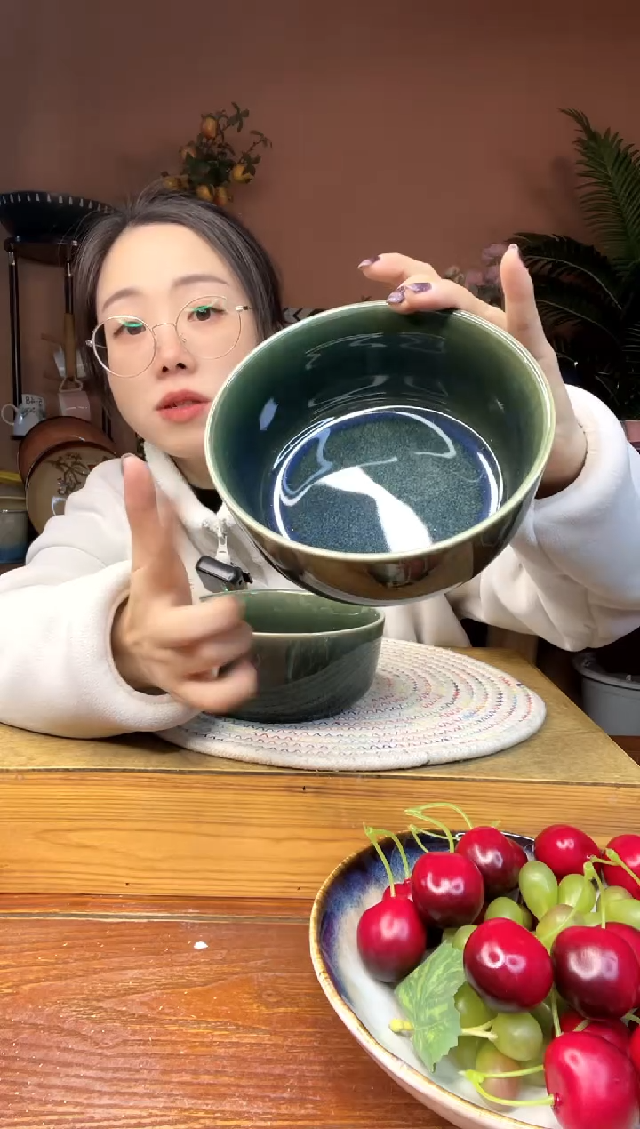 陶瓷5.7英寸翠绿色碗 2件 微瑕疵