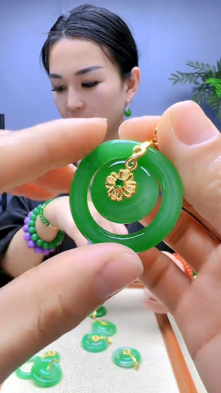 【闪购商品】翡翠颈饰14K金镶嵌颈饰