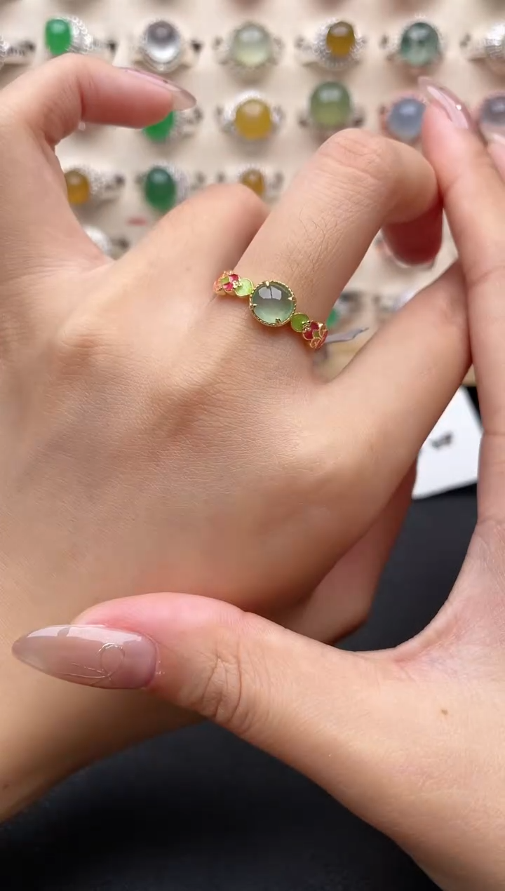 【闪购商品】翡翠戒指银S925镶嵌一物一证一礼盒