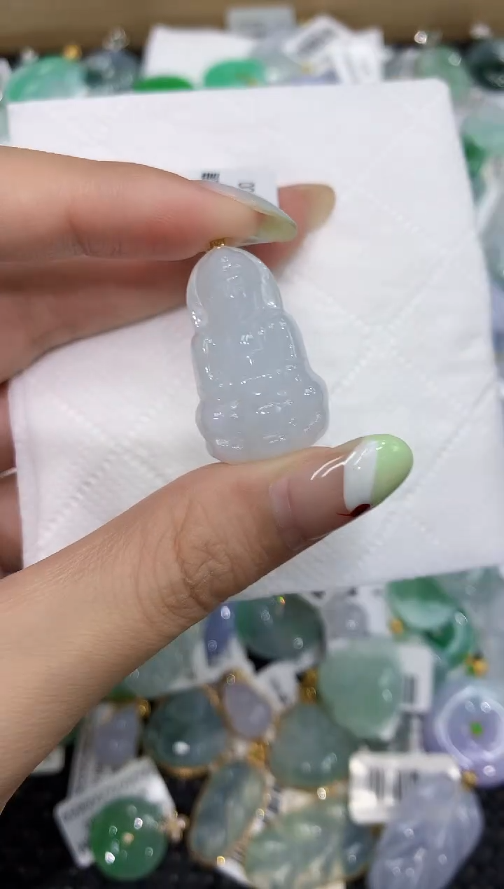 翡翠18K金镶嵌颈饰111111111111