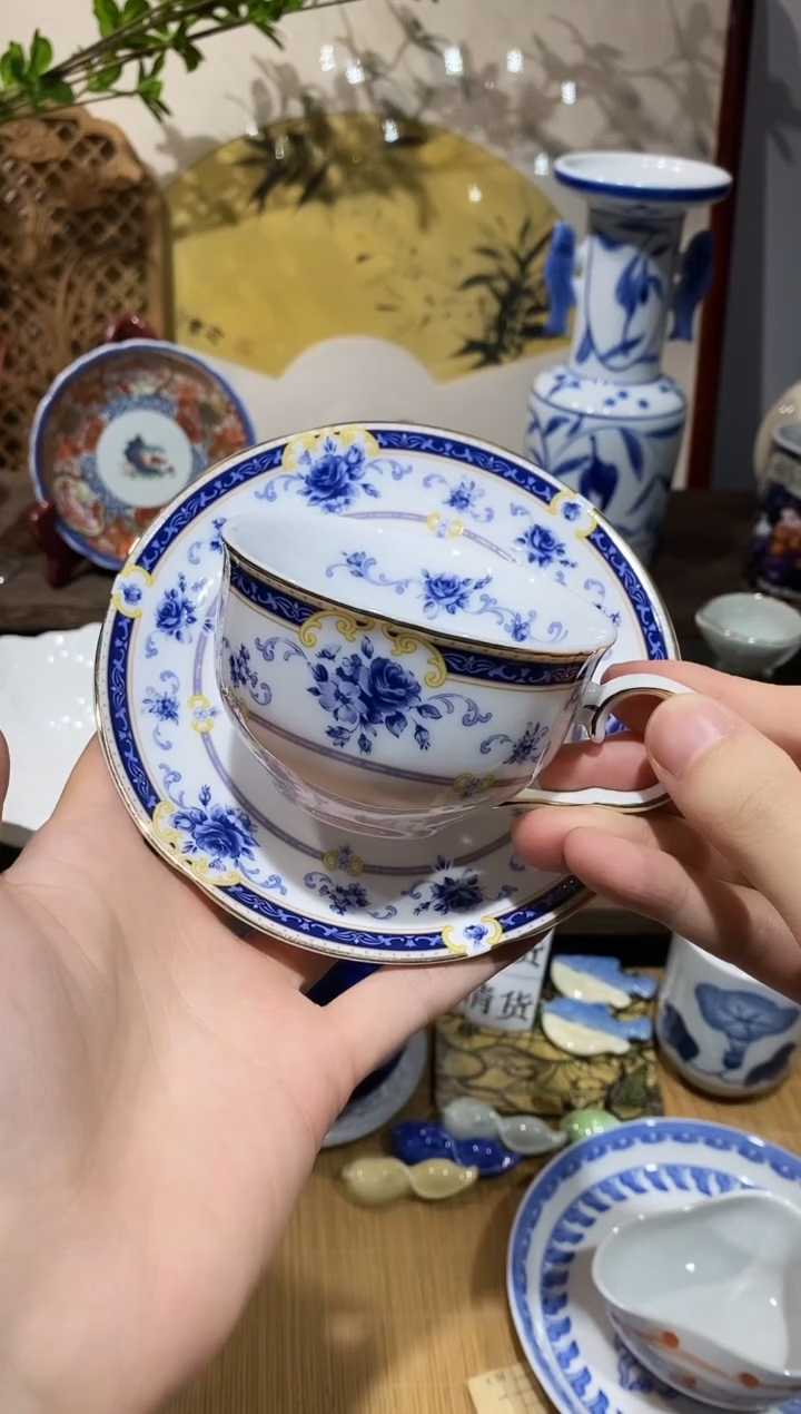 瓷片华伦天奴咖啡杯