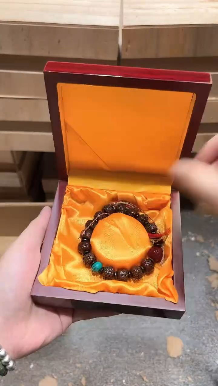 陈氏文玩云仓木制类手串无礼盒SP145