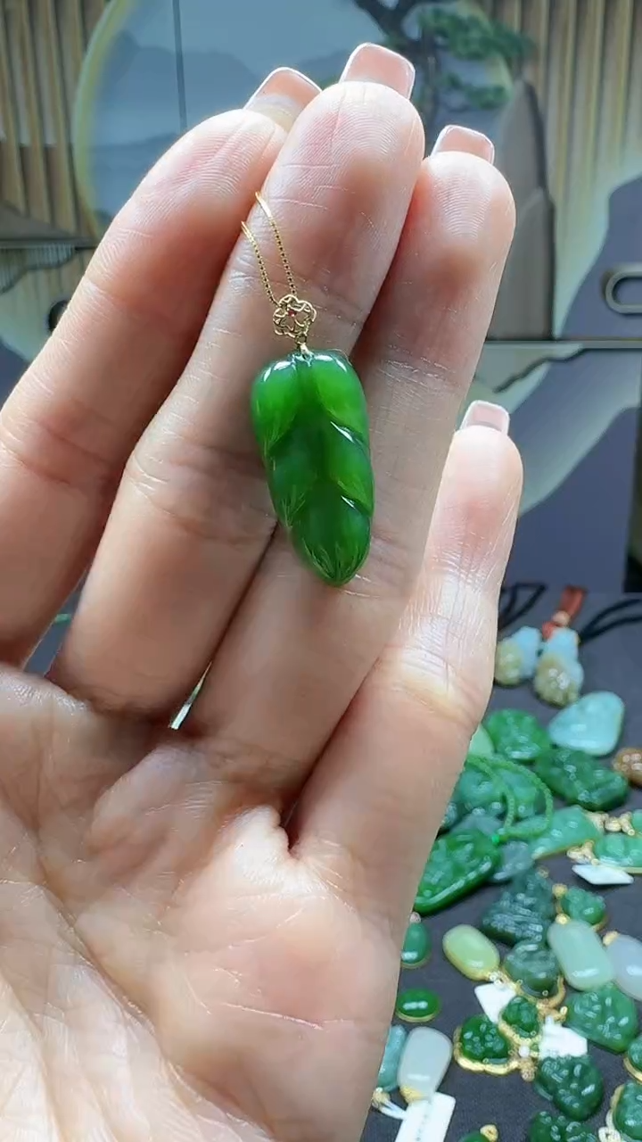 【闪购商品】和田玉吊坠(不含链)18K金镶嵌1